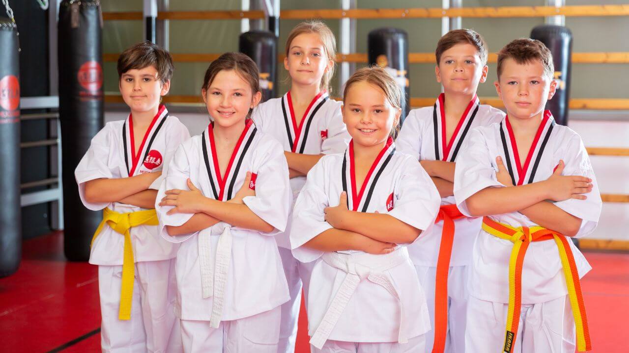 escuelas artes marciales barcelona